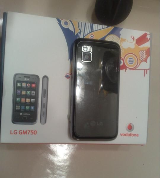 vendo lg gm 750 vodafone