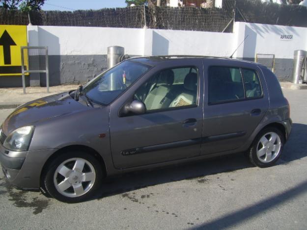 Vendo o cambio Renaut clio luxe privilege 1.4 16v gasolina