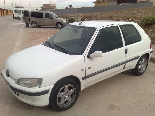 VENDO PEUGEOT 106 MAX, 1.1 GASOLINA