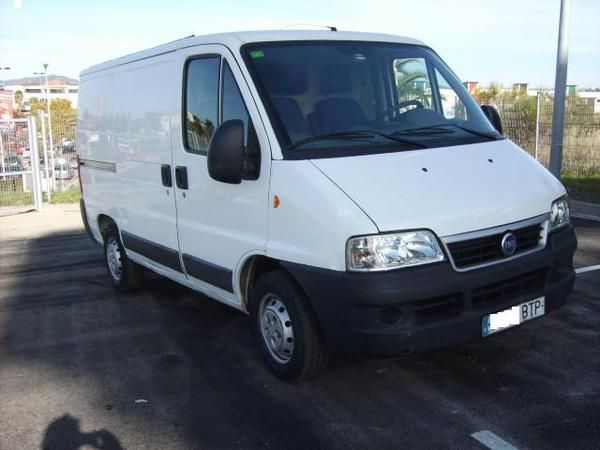 FIAT DUCATO  FURGON 2.0JTD año 2002 Moderna. motor PEUGEOT 2995