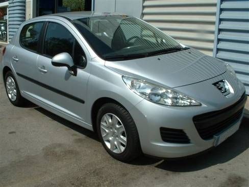 Peugeot 207 Confort 1.4 75cv 5p