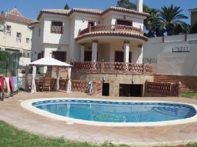 Chalet con 5 dormitorios se vende en Mijas Costa, Costa del Sol