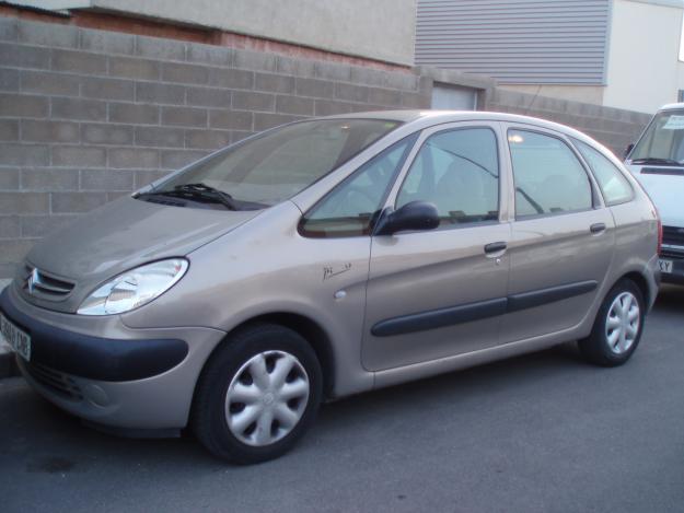 VENDO CITROEN XSARA PICASSO 2. HDI AÑO 10/2003 MAT-CNB