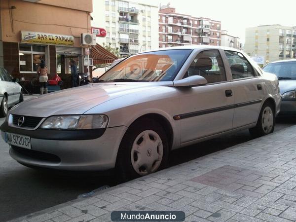 Se vende coche en perfecto estado/ recien Itv