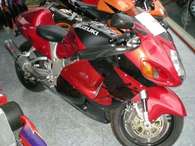 SUZUKI HAYABUSA 1300-R