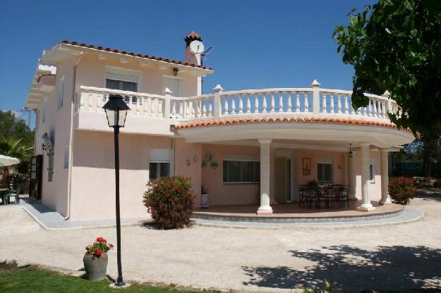 Chalet en venta en Ontinyent, Valencia (Costa Valencia)