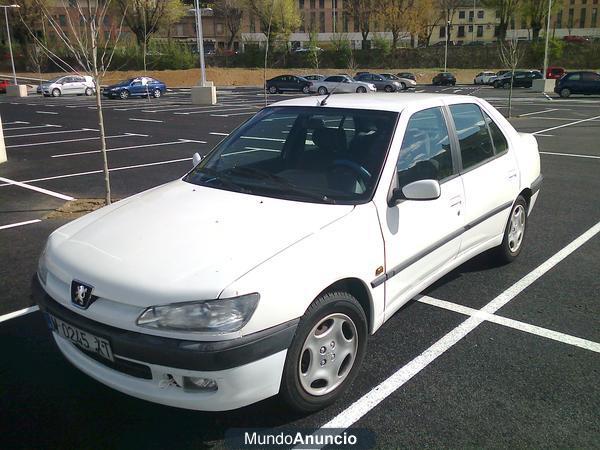 ¡Ocasión! PEUGEOT 306 Sedán 2.0 Hdi  90 Cv. Año 2000