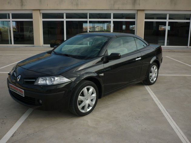 RENAULT Megane C.C. 2.0 Luxe Priv.Aut.