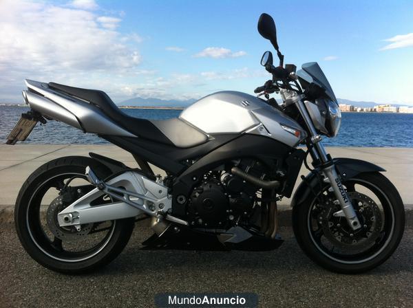 SUZUKI GSR 600 MODELO 2007