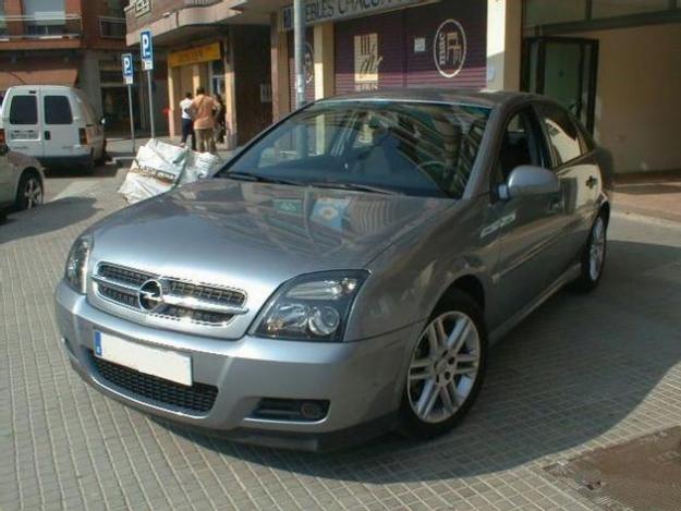 Venta de coche Opel Vectra 1.9 Cdti 5p '05 en Mollet Del Vallés