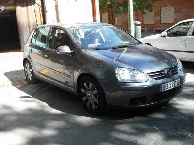 VOLKSWAGEN GOLF 1.9 TDI HIGHLINE - MADRID