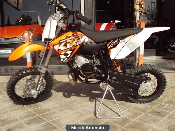 KTM 50 SX 2011 (arrancada)