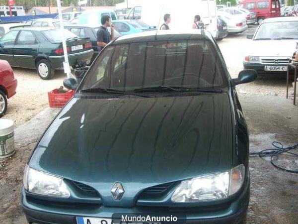 Renault Megane 1.6 RN 90