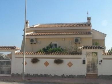 Chalet con 2 dormitorios se vende en Ciudad Quesada, Costa Blanca