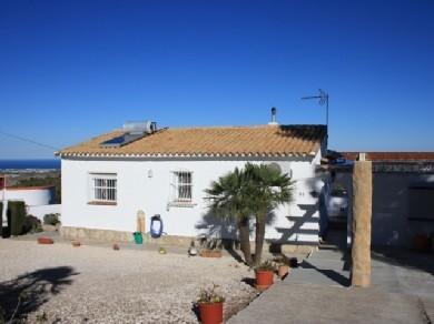 Chalet con 2 dormitorios se vende en Benidoleig