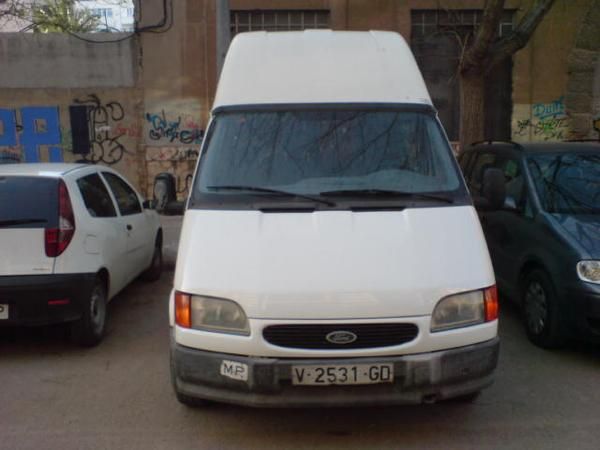 FORD TRANSIT 6 PLAZAS GRAN VOLUMEN