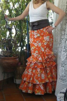 traje de flamenca ideal para el rocío y ferias