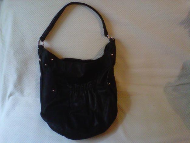 VENDO BOLSO PIEL NEGRO VANESSA BRUNO