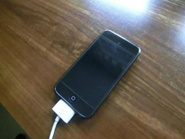 Vendo iPod Touch 4g 32gb con un mes de uso