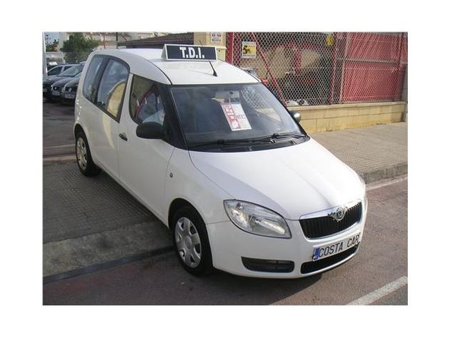 SKODA ROOMSTER 1.4 TDI 70CV FRIEND