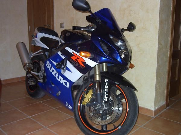 suzuki gsxr 600