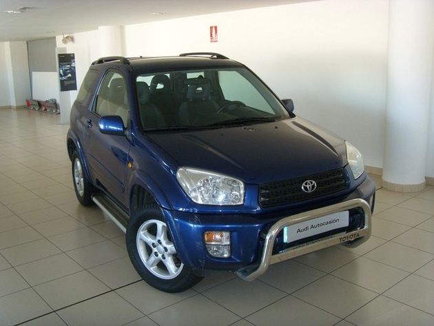 TOYOTA RAV4  2.0 SOL