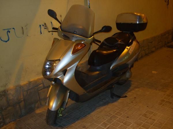 moto HONDA PHANTEON 125