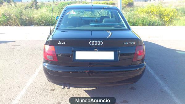 VENDO AUDI A4 1.9 tdi