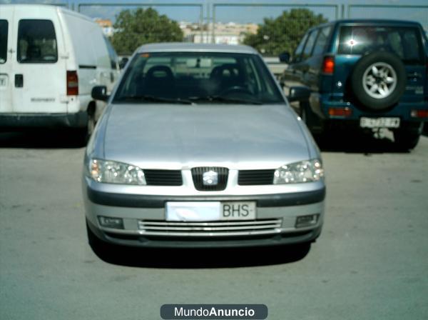 SEAT IBIZA 1.4  16V   SPORT  75 Cv OCASSIÓN  1550€