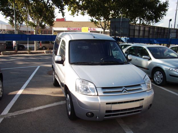 vdo citroen  berlingo 20 hdi multiespace seminuevo