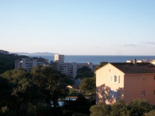 Apartamento : 3/4 personas - vistas a mar - ajaccio  corcega del sur  corcega  francia