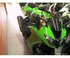 KAWASAKI ZX-10 R