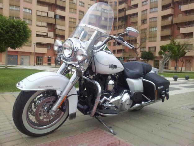 Harley Davidson Road King Classic 2012