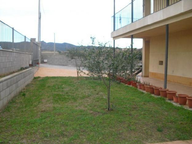 Bonita casa ubicada a la comarca de l'alt penedès, ideal para vivir en plena naturaleza.