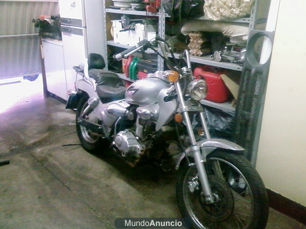 vendo moto kimco zing 150 choperizada en 350 euros