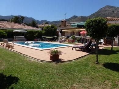 Chalet con 3 dormitorios se vende en Benalmadena Costa, Costa del Sol