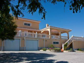 Chalet en venta en Alberic, Valencia (Costa Valencia)