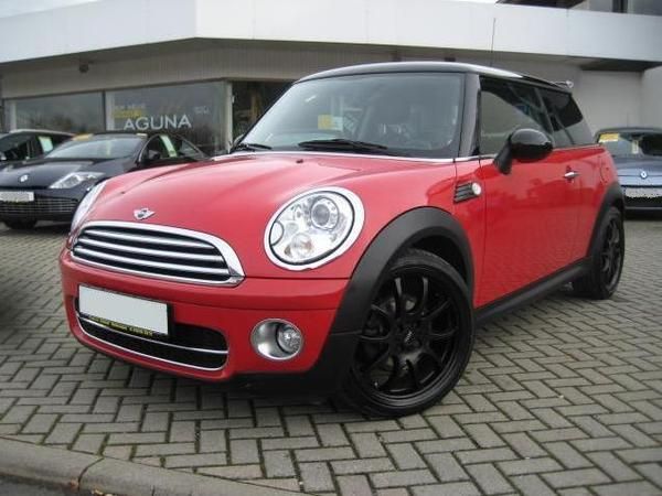 Mini Cooper D ano 2007.