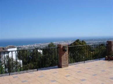 Chalet con 4 dormitorios se vende en Mijas Pueblo, Costa del Sol