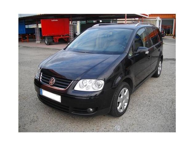 VOLKSWAGEN TOURAN 2.0 TDI HIGHLINE