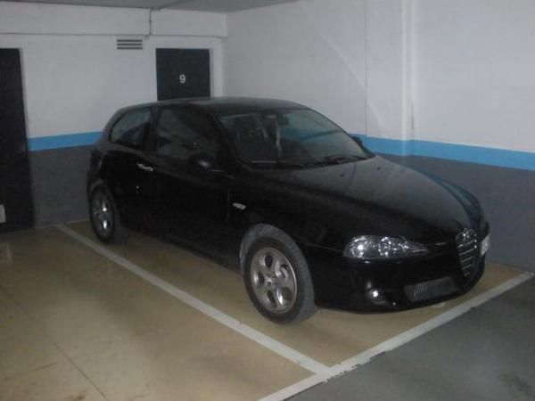 vendo alfa romeo 147 1.6TS 16 DISTINTIVE 105CV 3P.