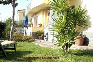 Apartamento en villa : 3/4 personas - ameglia  la spezia (provincia de)  liguria  italia