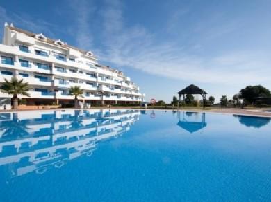 Apartamento con 2 dormitorios se vende en Manilva, Costa del Sol