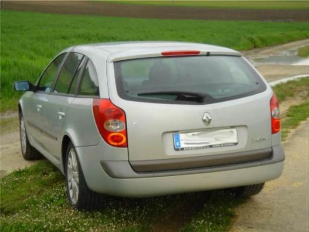 Venta de coche Renault Laguna Gran Tour '04 en Vitoria