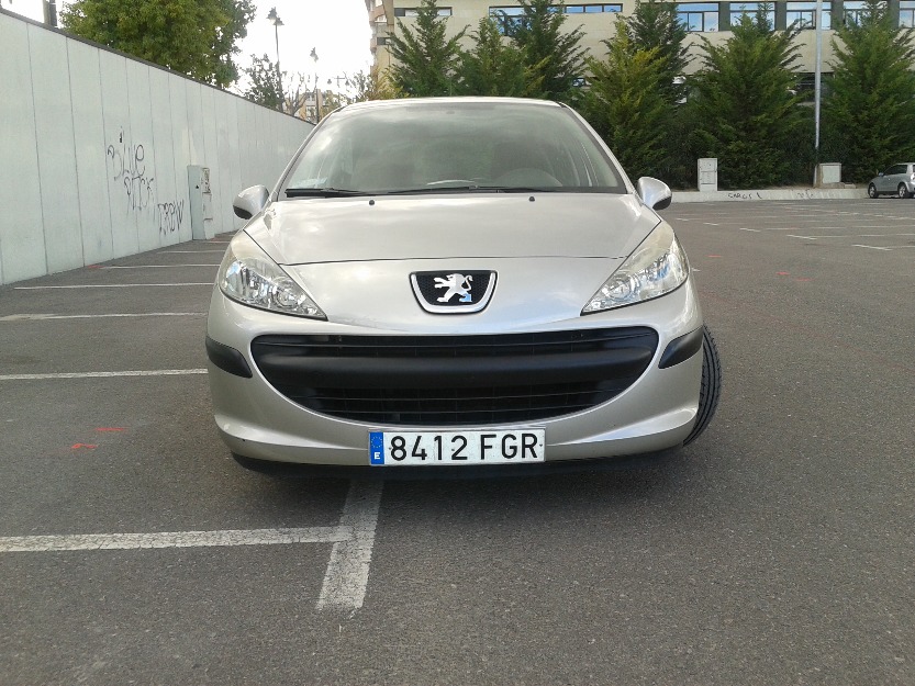 peugeot 207 motor 1.6 diesel, esta en muy buen estado!