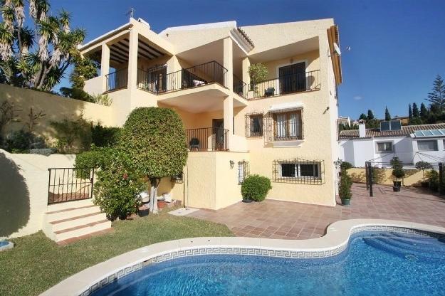 Villas a la venta en El Rosario Costa del Sol