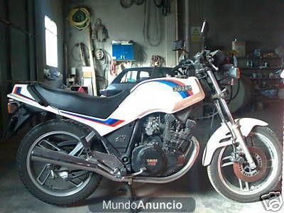 vendo yamaha xs 400  blaca todo original