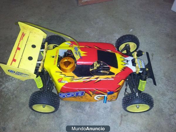 se vende coche de radio control a gasolina 200 euros