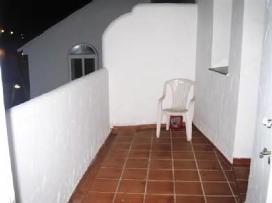 Apartamento con 2 dormitorios se vende en Marbella, Costa del Sol