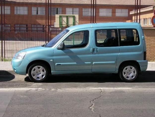 Comprar Citroen BERLINGO 1.6i '04 en Madrid